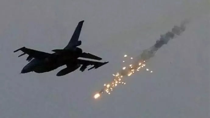 حملات هوایی به مواضع شبه‌نظامیان مورد حمایت رژیم در دیرالزور سوریه