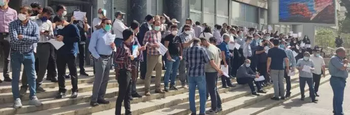 -تجمع اعتراضی کارگران قرارداد موقت وزارت نفت در تهران - 0