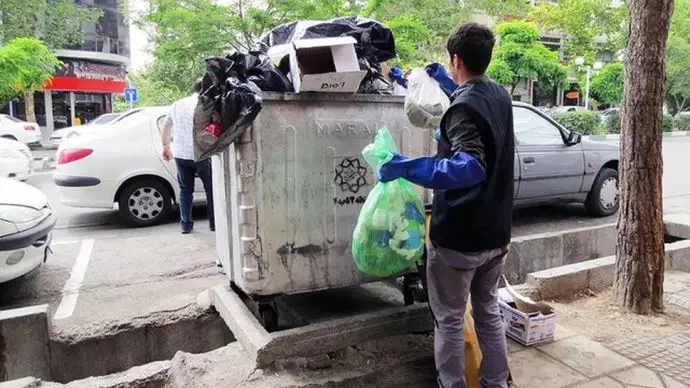 گسترش زباله‌گردی در ایران تحت حاکمیت آخوندها