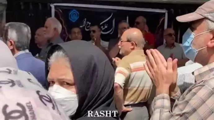خیزش بازنشستگان در ۱۸ استان با شعارهای «مرگ بر رئیسی» - 16