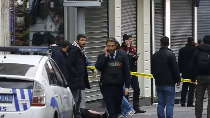 پلیس ترکیه در محله‌ای در استانبول