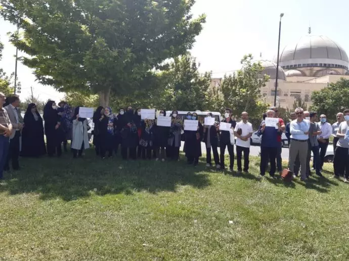 تجمع اعتراضی معلمان در زنجان - 1