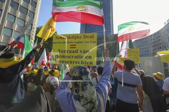 -آسوشیتدپرس: انعکاس تصویری در اعتراض به معاهده بین دولت بلژیک و رژیم ایران در بروکسل - 9