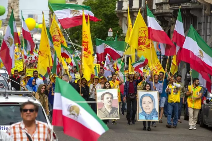 -آسوشیتدپرس: انعکاس تصویری در اعتراض به معاهده بین دولت بلژیک و رژیم ایران در بروکسل - 5