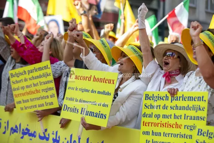 -آسوشیتدپرس: انعکاس تصویری در اعتراض به معاهده بین دولت بلژیک و رژیم ایران در بروکسل - 13