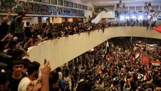 حمله معترضان عراقی به پارلمان بغداد