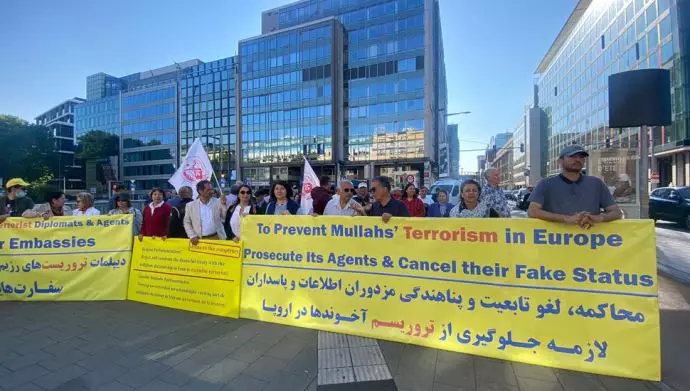 تظاهرات هموطنان و هواداران مقاومت ایران علیه لایحه شرم آور بین بروکسل و تهران