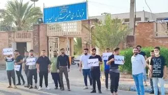 تجمع اعتراضی جوانان بیکار شهرستان امیدیه