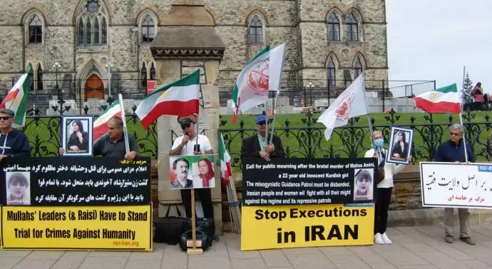آکسیون ایرانیان آزاده در اتاوای کانادا در محکومیت قتل جنایتکارانه مهسا امینی - ۲۶شهریور - 3