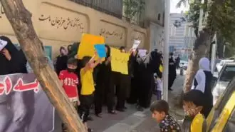 هفتمین روز تجمع اعتراضی خانواده های زندانیان محکوم به اعدام