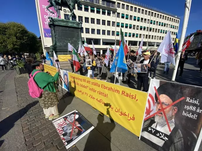 تجمع ایرانیان آزاده و هواداران مقاومت ایران در یوتوبوری سوئد در محکومیت قتل مهسا امینی - 0