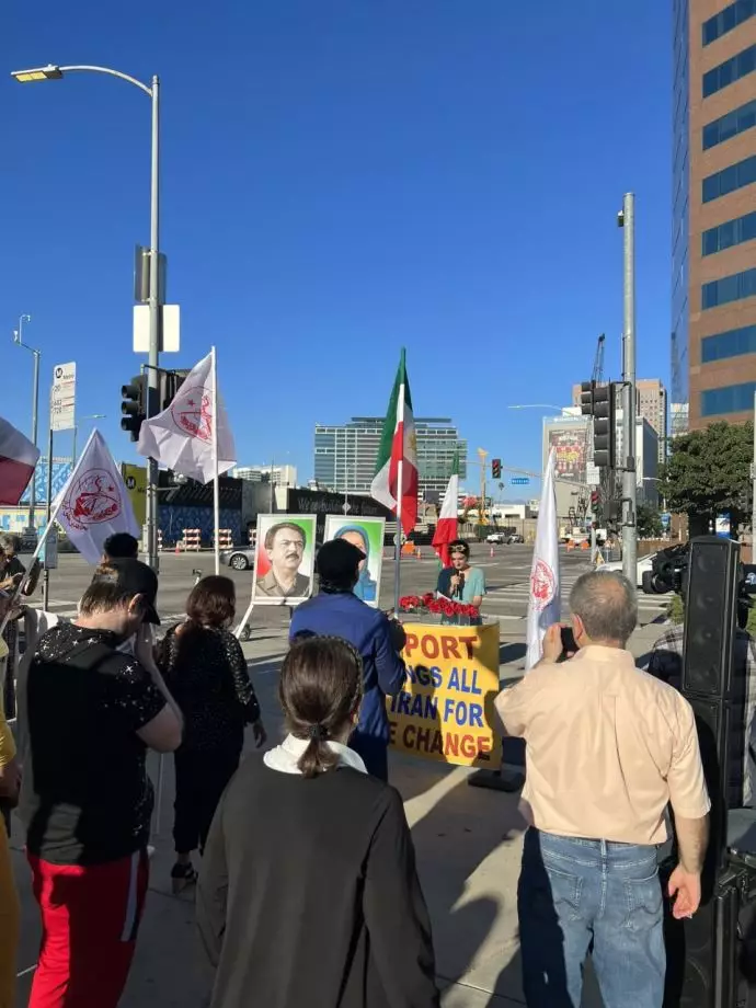 برگزاری آکسیون ایرانیان آزاده در لس‌آنجلس در حمایت از قیام سراسری