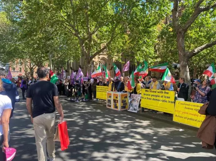 تظاهرات ایرانیان آزاده هواداران سازمان مجاهدین در سیدنی - حمایت از قیام مردم ایران - 3