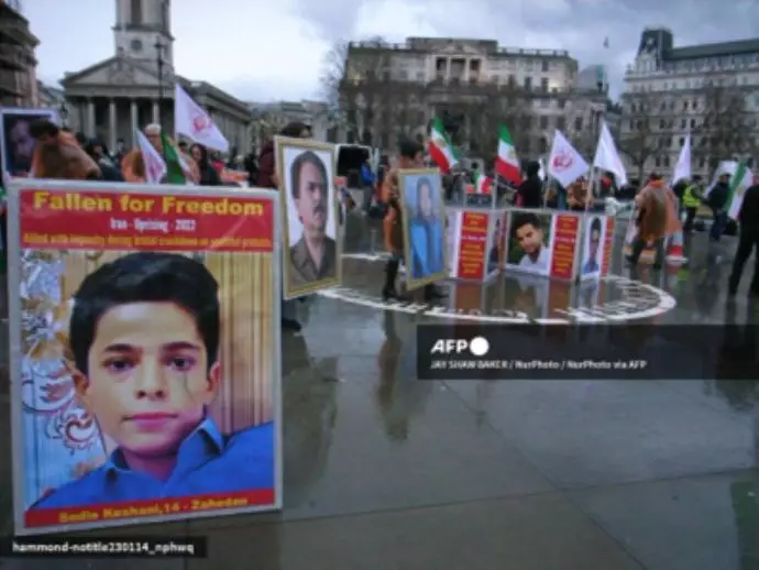 -انعکاس تصویری وایر خبرگزاری فرانسه از تظاهرات امروز ایرانیان در میدان ترافالگار لندن - 2