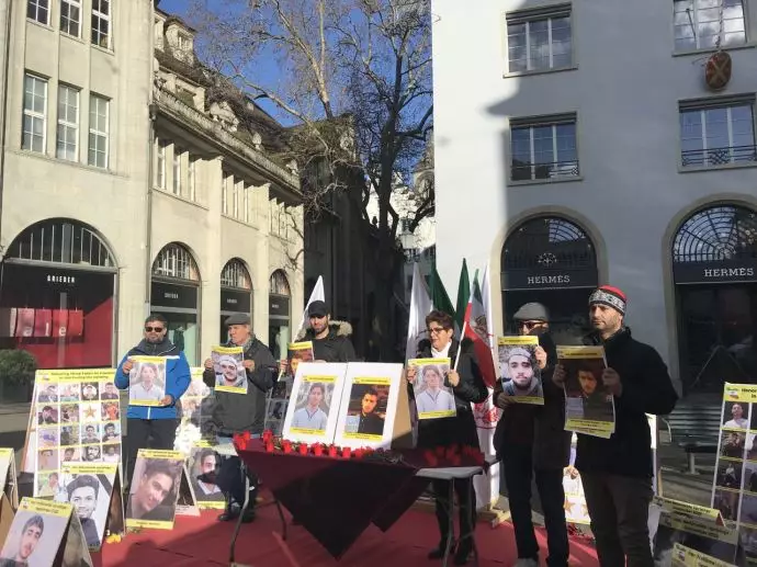 زوریخ سوئیس - ایرانیان آزاده اقدام به برگزاری نمایشگاه قیام سراسری کردند - ۲۰دی - 1