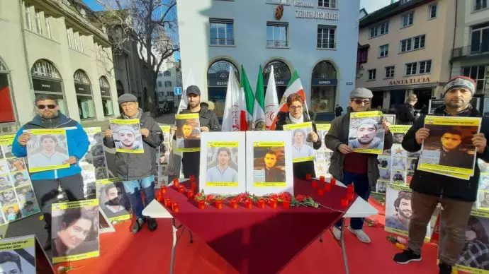 زوریخ سوئیس - ایرانیان آزاده اقدام به برگزاری نمایشگاه قیام سراسری کردند - ۲۰دی - 2