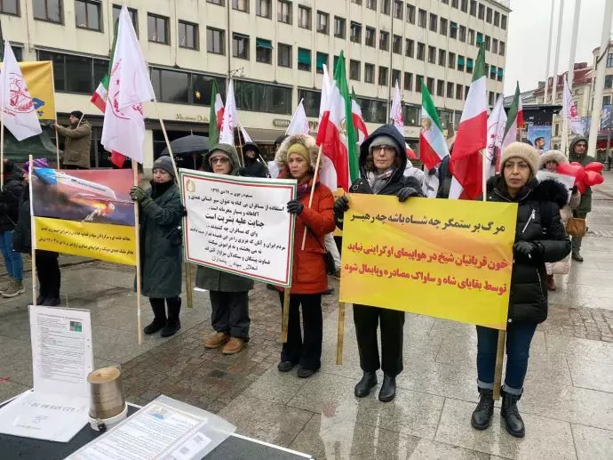 یوتوبوری - تظاهرات ایرانیان آزاده و حامیان مجاهدین در سالگرد سرنگون کردن هواپیمای مسافربری اوکراین توسط سپاه جنایتکار پاسداران - ۱۷دی - 5