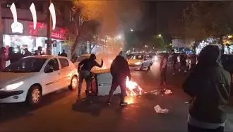 تظاهرات جوانان دلیر در قیام سراسری مردم ایران