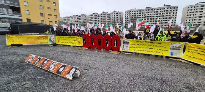-استکهلم سوئد - تظاهرات ایرانیان آزاده در مقابل دادگاه سوئد - 5