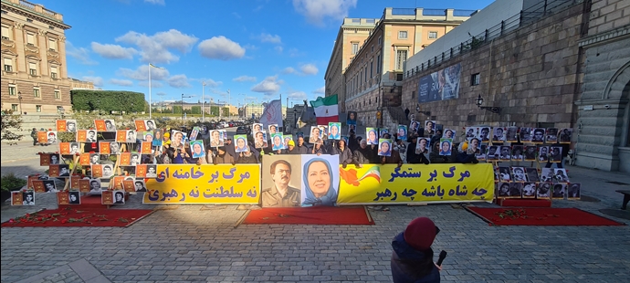 استکهلم - آکسیون ایرانیان آزاده و هواداران مجاهدین در برابر پارلمان این کشور در حمایت از قیام سراسری مردم ایران - ۱۵مهر