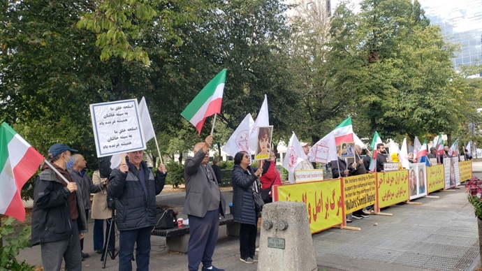 تورنتو - آکسیون ایرانیان آزاده در حمایت از قیام سراسری مردم ایران -۲۲مهر ۱۴۰۲