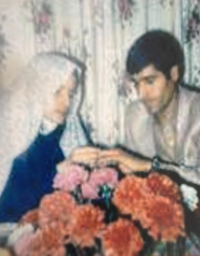 تصویری قدیمی از حسین ارگنجی و همسرش صغری خلدی