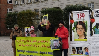 کپنهاگ - تظاهرات ایرانیان آزاده در همبستگی با قیام سراسری مردم ایران در هوای سرد و طوفانی این شهر - ۲۷مهر