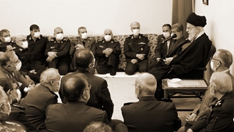 خامنه‌ای و سران سپاه پاسداران