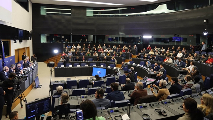 کنفرانس در پارلمان اروپا-استراسبورگ 