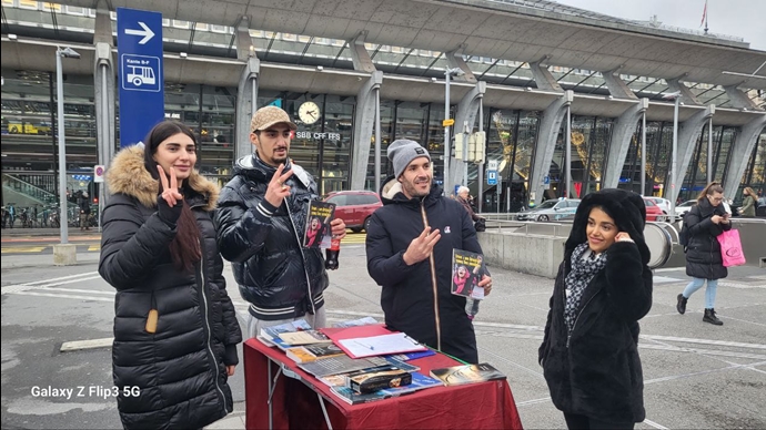 لوتزرن سوئیس - برگزاری میز کتاب توسط ایرانیان آزاده در همبستگی با قیام سراسری مردم ایران