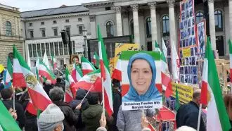 مونیخ - تظاهرات ایرانیان آزاده با شعار «سپاهی‌ها ساواکی‌ها دیگه تمومه ماجرا» - ۲۸بهمن