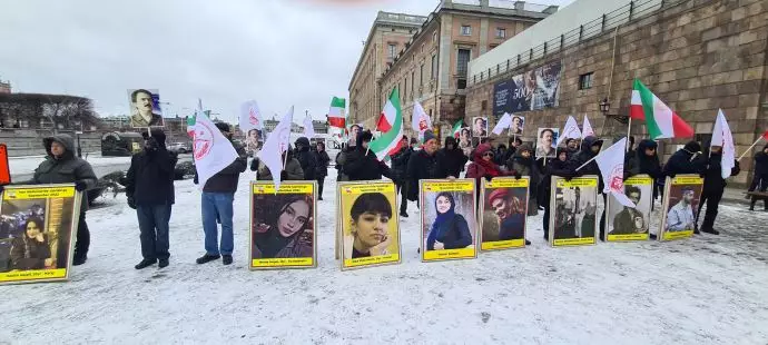 -استکهلم سوئد - آکسیون ایرانیان آزاده و هواداران سازمان مجاهدین - 2