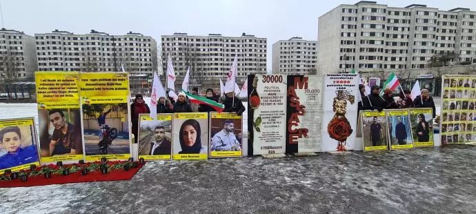 -استکهلم سوئد - آکسیون و تظاهرات ایرانیان آزاده مقابل دادگاه دژخیم حمید نوری - 2