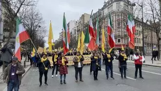 تظاهرات پاریس - از سرنگونی دیکتاتوری شاه تا قیام برای جمهوری دموکراتیک 