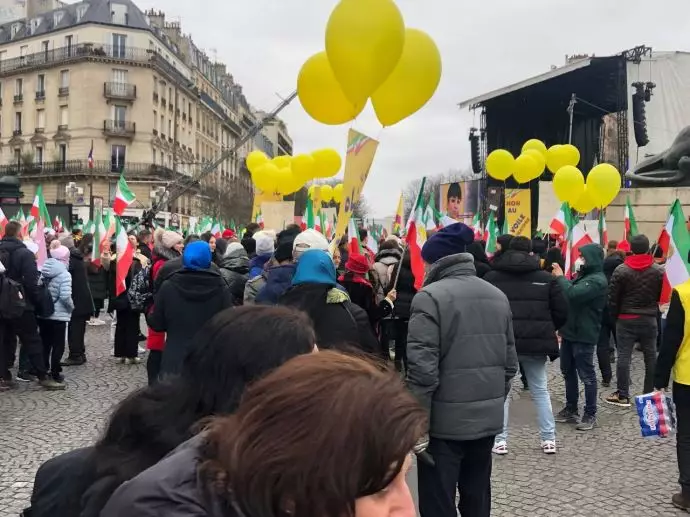 پاریس - تصاویری از تجمع ایرانیان آزاده برای برگزاری تظاهرات در این شهر - ۲۳بهمن - 2