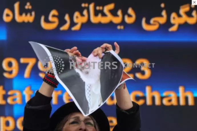رویترز: اعضای جامعه ایرانی و حامیان شورای ملی ایران در حرکتی اعتراضی در پاریس در همبستگی با مردم ایران - 2