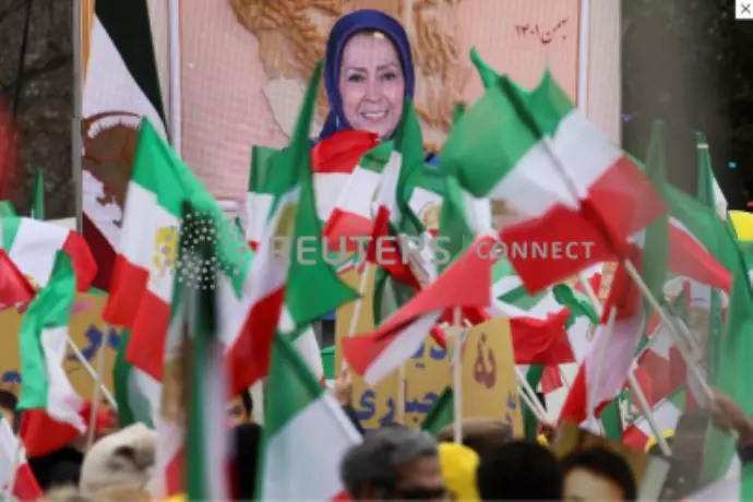 رویترز: اعضای جامعه ایرانی و حامیان شورای ملی ایران در حرکتی اعتراضی در پاریس در همبستگی با مردم ایران - 7