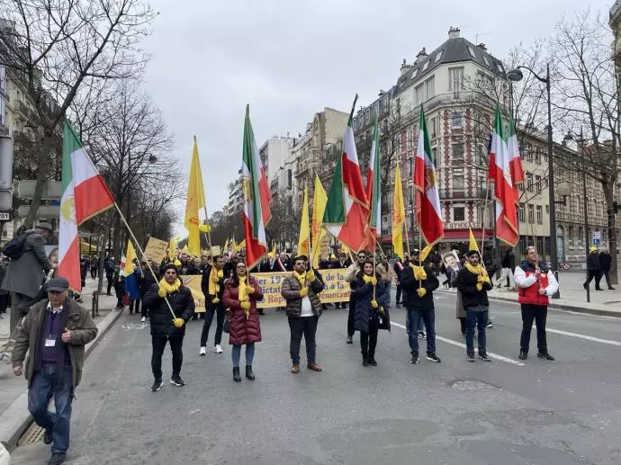 پاریس - تظاهرات پرشکوه ایرانیان آزاده و هواداران سازمان مجاهدین در سالگرد انقلاب ضدسلطنتی - ۲۳بهمن - 2