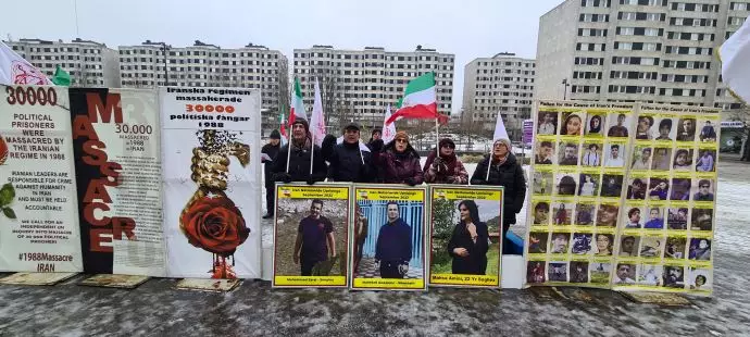 -استکهلم سوئد - آکسیون و تظاهرات ایرانیان آزاده مقابل دادگاه دژخیم حمید نوری - 1