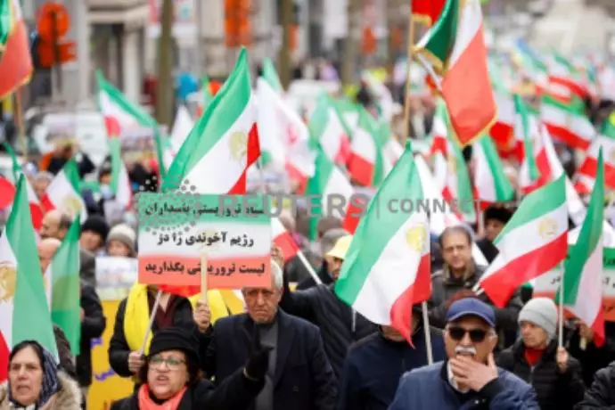 انعکاس تصویری رویترز از تظاهرات هواداران مجاهدین و شورای ملی مقاومت ایران در بروکسل - 12