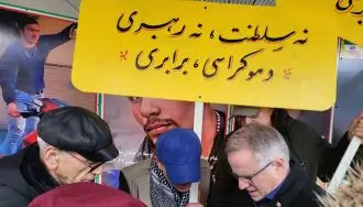 آکسیون ایرانیان آزاده و هواداران مجاهدین در  ونکوور 