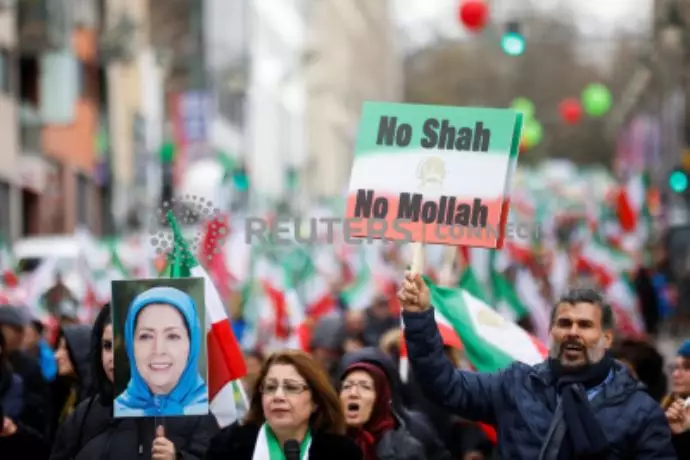 انعکاس تصویری رویترز از تظاهرات هواداران مجاهدین و شورای ملی مقاومت ایران در بروکسل - 1