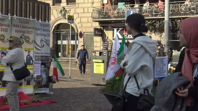 کپنهاک - آکسیون ایرانیان آزاده و هواداران مجاهدین خلق ایران در حمایت از قیام سراسری مردم ایران - 1