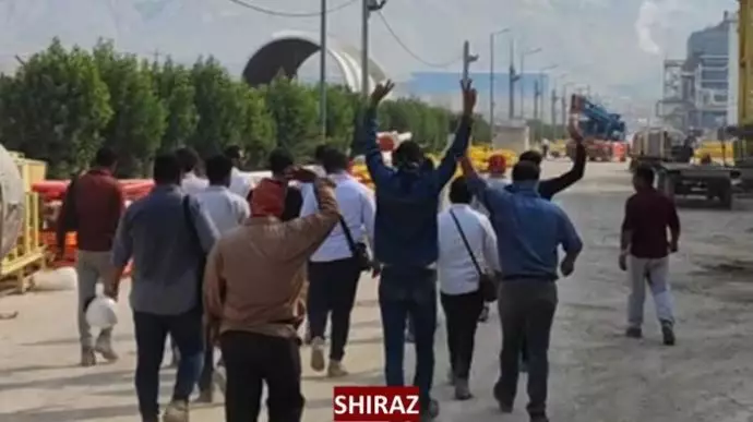 اعتصاب گسترده کارگران صنایع نفت و پتروشیمی در شهرهای مختلف کشور - 5