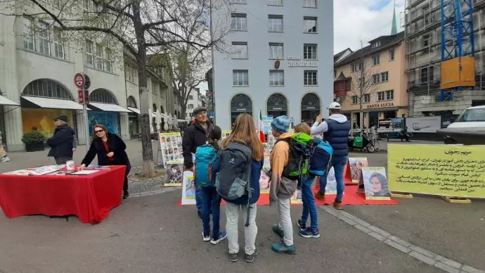 سوئیس - برگزاری نمایشگاه شهدای قیام سراسری در همبستگی با مردم ایران - ۲۹فروردین - 1