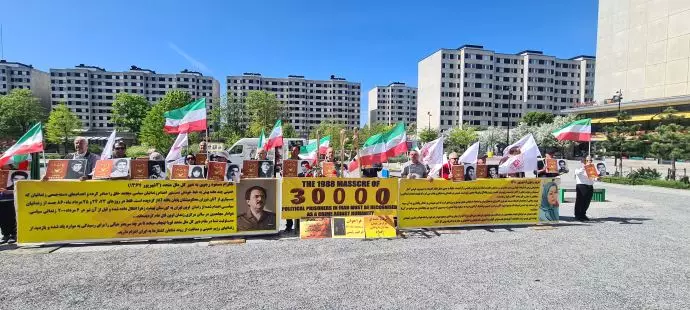 استکهلم - تظاهرات ایرانیان آزاده و هواداران سازمان مجاهدین در برابر دادگاه دژخیم حمید نوری - ۸خرداد - 1