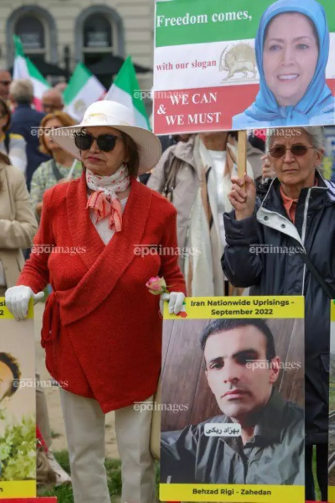 خبرگزاری اِپا: تظاهرات هواداران اپوزیسیون ایران مقابل پارلمان اروپا علیه موج اعدامها همزمان با دیدار مریم رجوی - 2