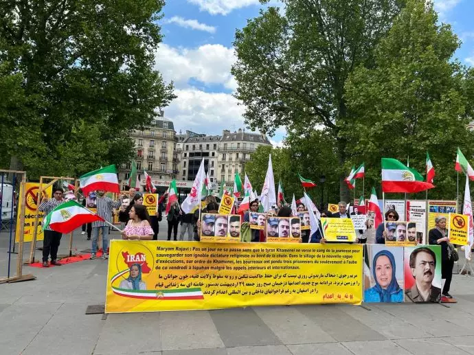 پاریس - آکسیون ایرانیان آزاده در اعتراض به اعدامهای جنایتکارانه خامنه‌ای - ۳۰اردیبهشت - 0