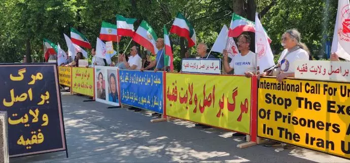 تورنتو - آکسیون ایرانیان آزاده در همبستگی با قیام سراسری مردم ایران - ۱۳خرداد - 1