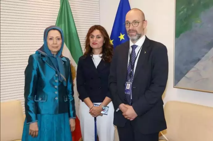 دیدار خانم مریم رجوی با آقای الساندرو پانزا و خانم سوزانا چیکار کردی نمایندگان پارلمان اروپا از ایتالیا. 
